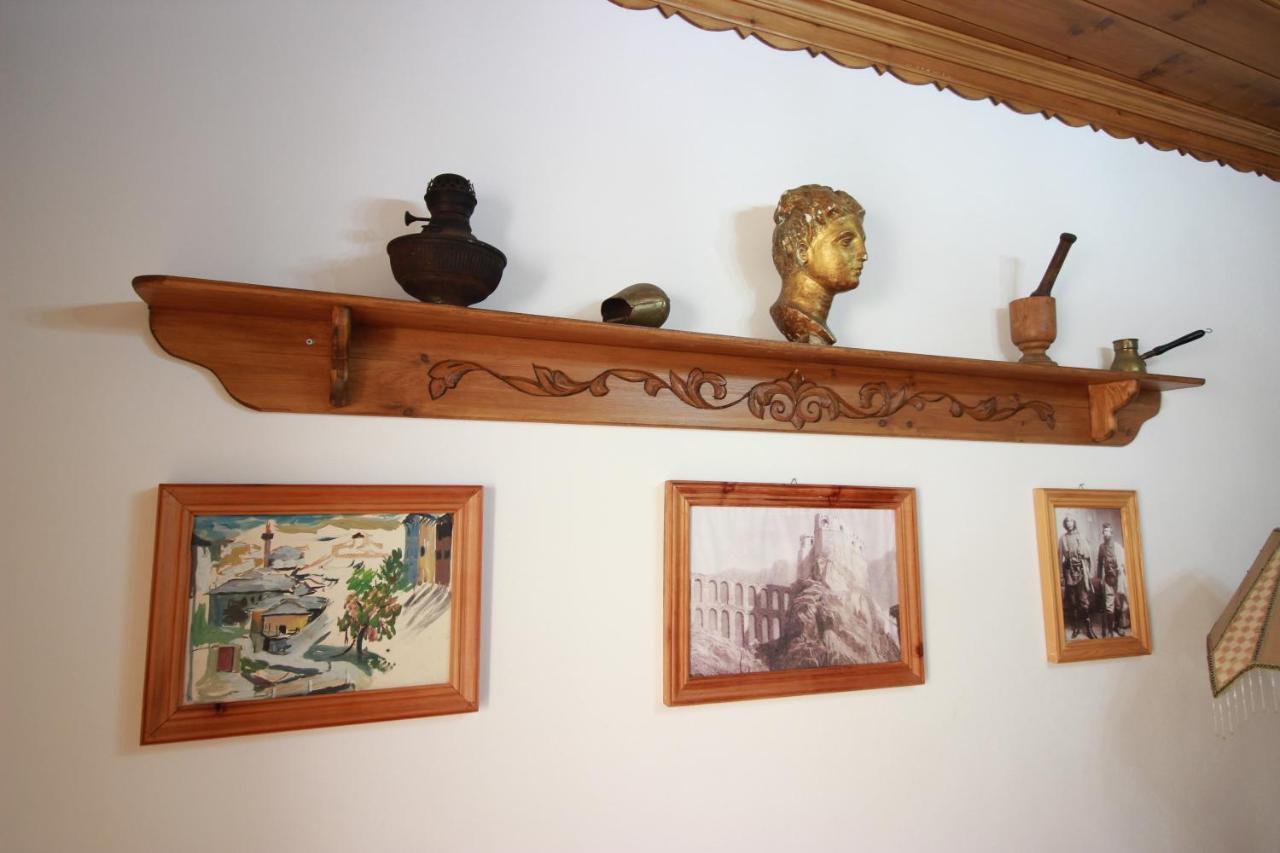 Gjirokastër Grandma'S Home מראה חיצוני תמונה