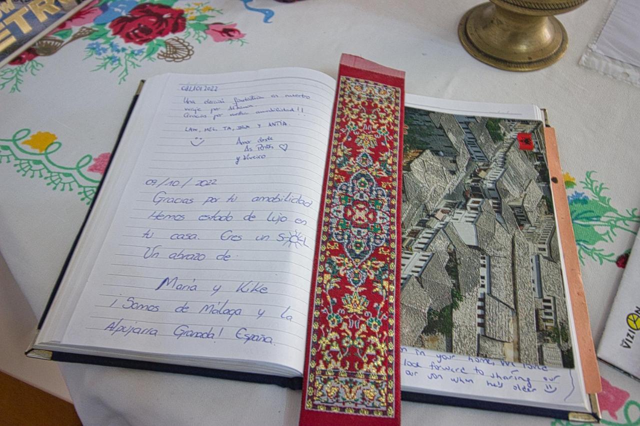 Gjirokastër Grandma'S Home מראה חיצוני תמונה