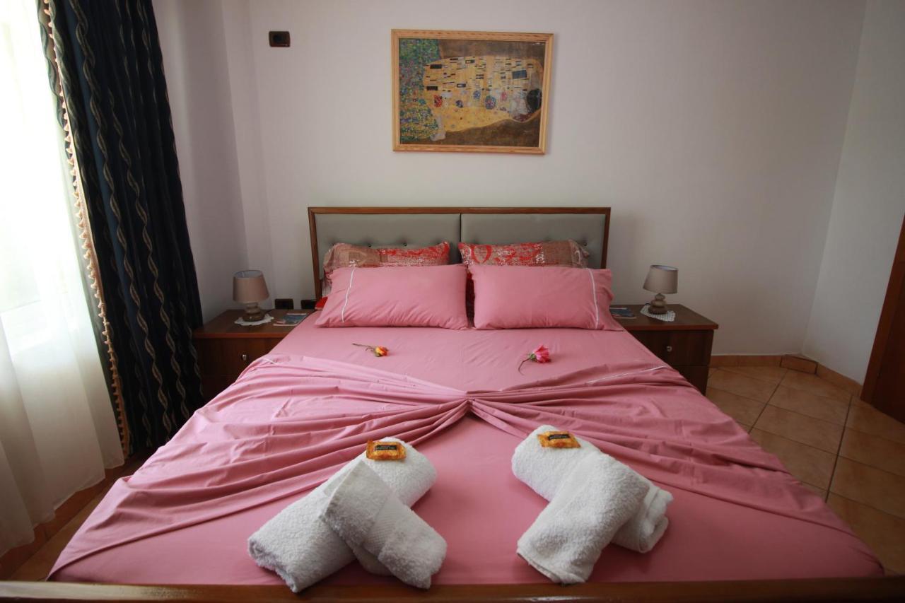 Gjirokastër Grandma'S Home מראה חיצוני תמונה