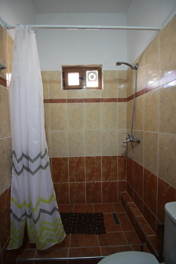 Gjirokastër Grandma'S Home מראה חיצוני תמונה