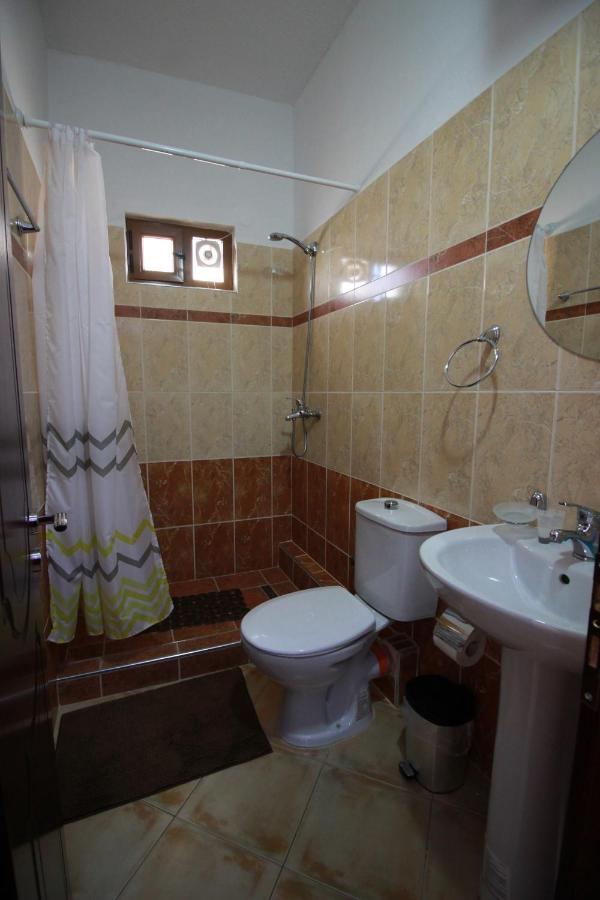 Gjirokastër Grandma'S Home מראה חיצוני תמונה