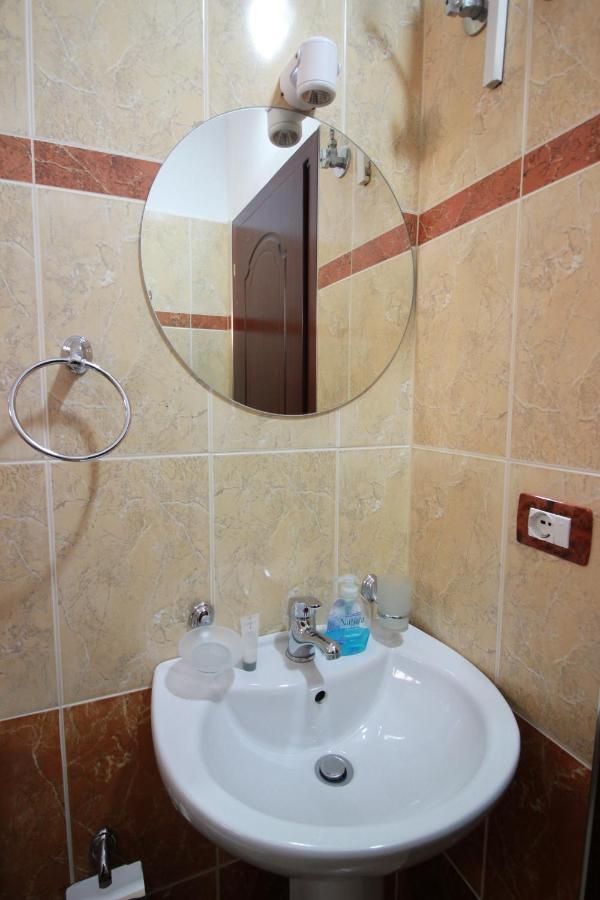 Gjirokastër Grandma'S Home מראה חיצוני תמונה