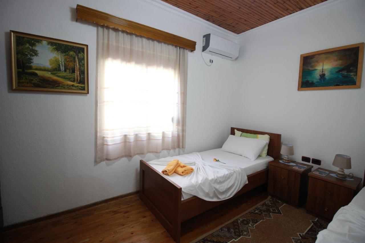 Gjirokastër Grandma'S Home מראה חיצוני תמונה