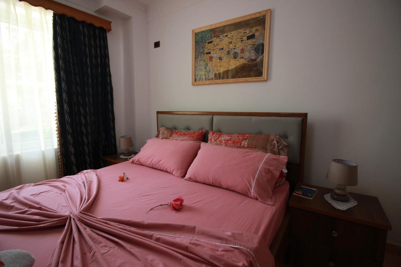 Gjirokastër Grandma'S Home מראה חיצוני תמונה
