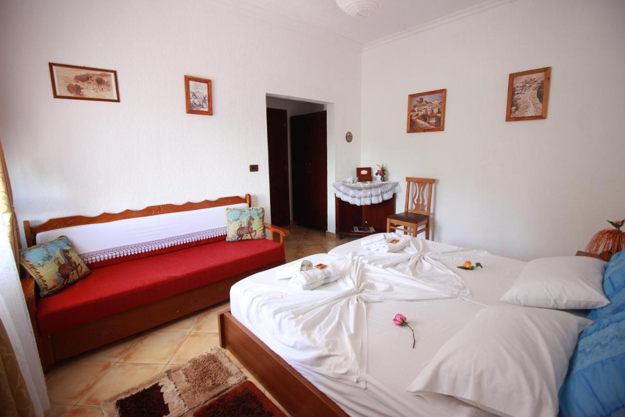 Gjirokastër Grandma'S Home מראה חיצוני תמונה