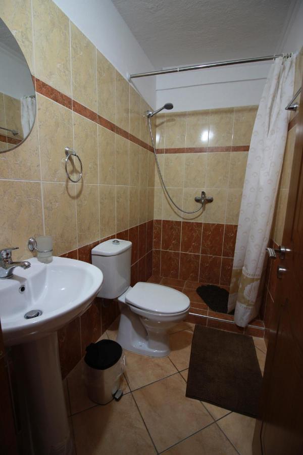 Gjirokastër Grandma'S Home מראה חיצוני תמונה